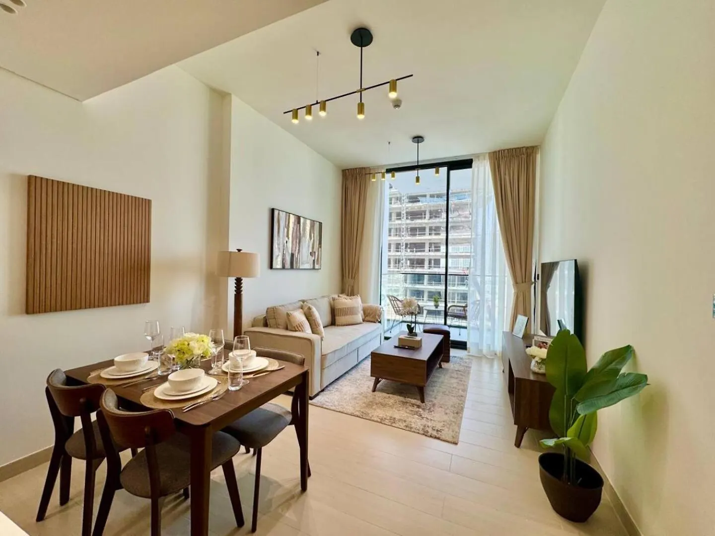 Cozy 1Br Wood & Beige Retreat In Jvc Apartment Dubai