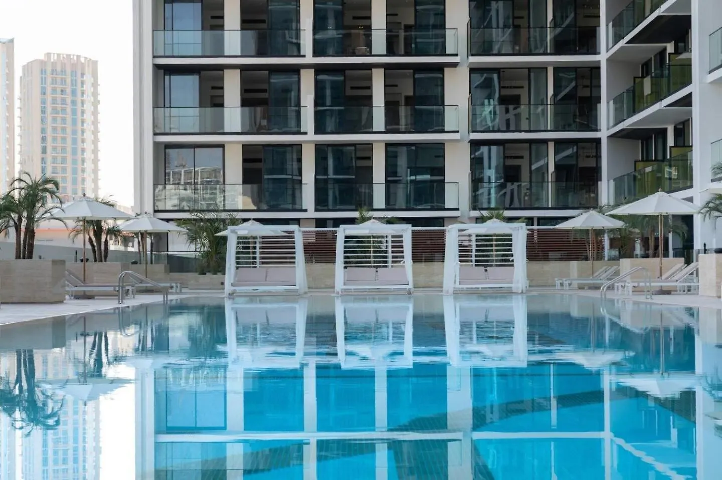 Cozy 1Br Wood & Beige Retreat In Jvc Apartment Dubai United Arab Emirates