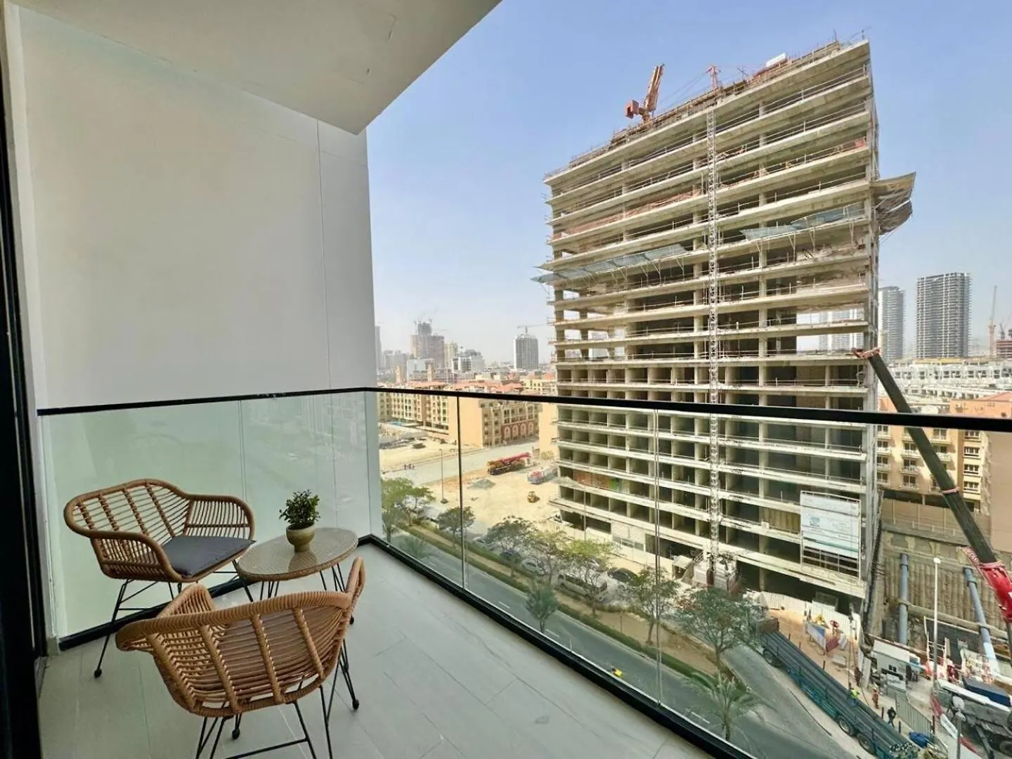 Cozy 1Br Wood & Beige Retreat In Jvc Apartment Dubai