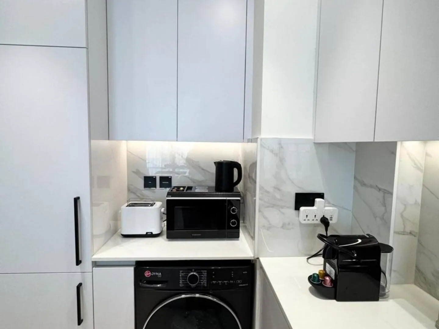 Cozy 1Br Wood & Beige Retreat In Jvc Apartment Dubai United Arab Emirates