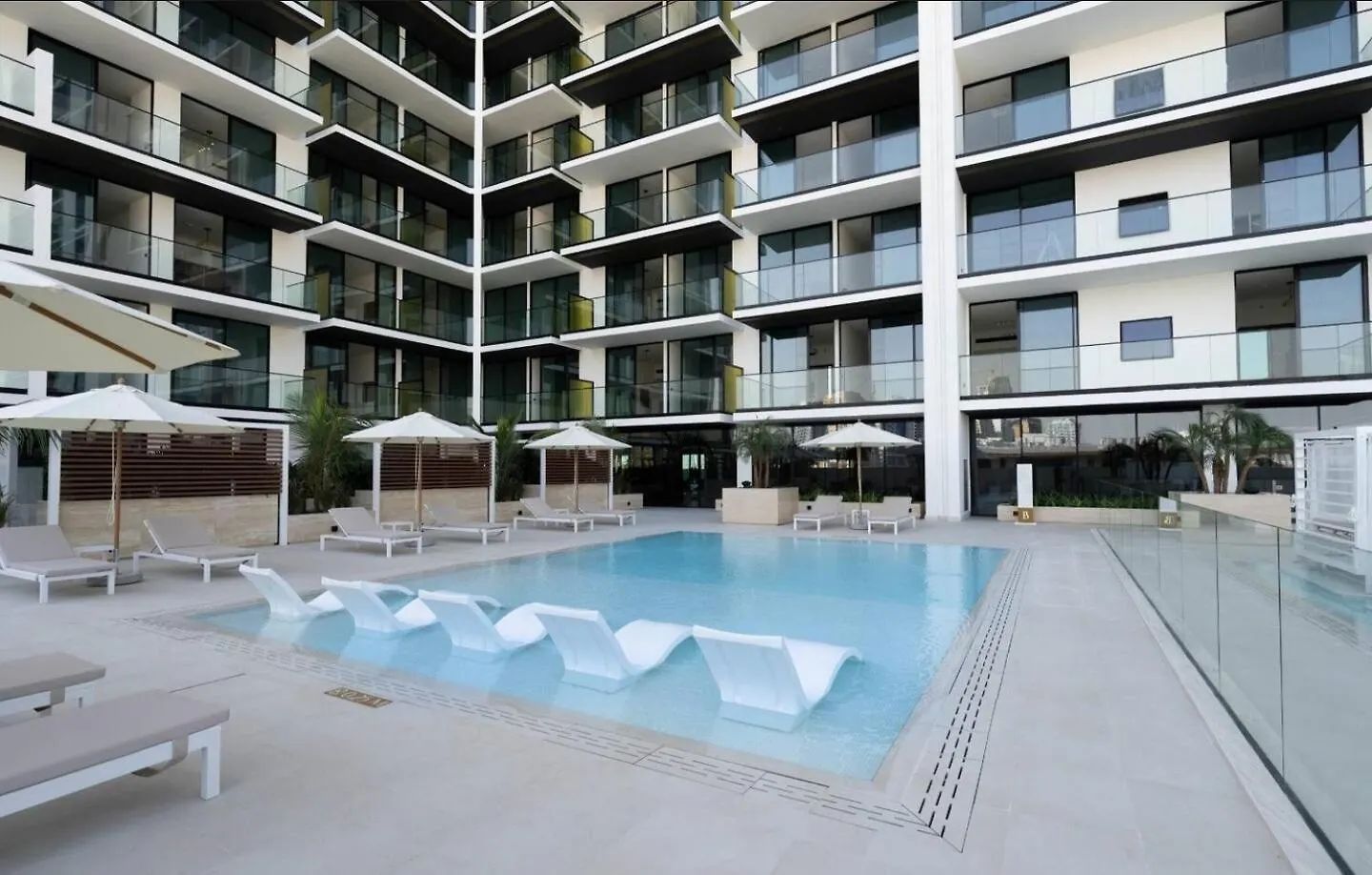 Cozy 1Br Wood & Beige Retreat In Jvc Apartment Dubai