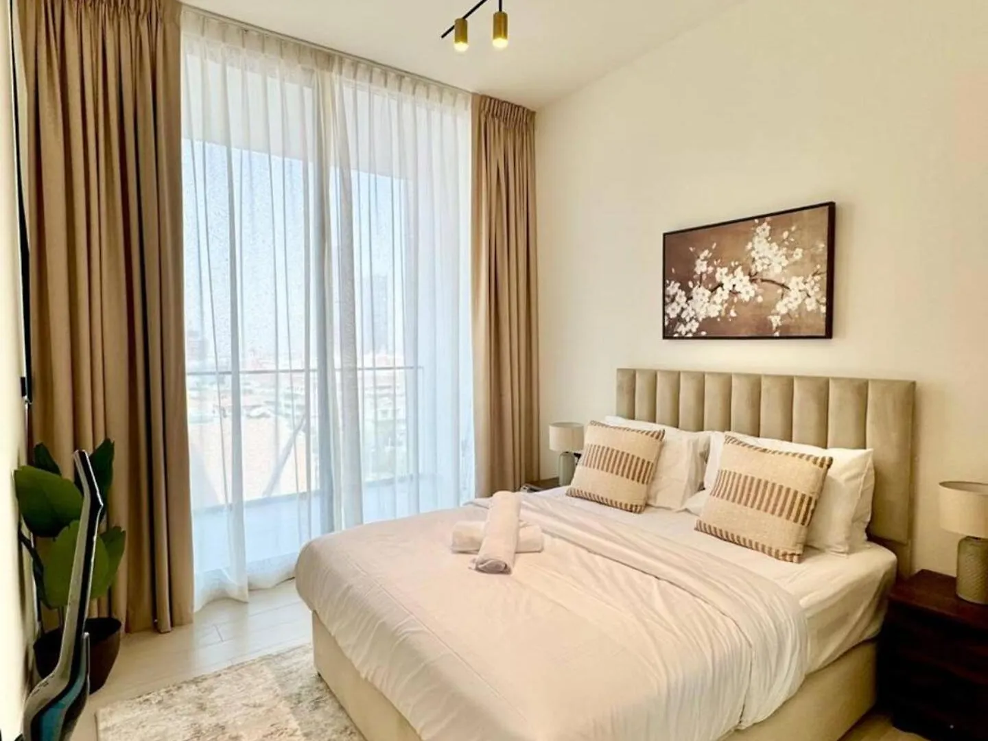 Cozy 1Br Wood & Beige Retreat In Jvc Apartment Dubai